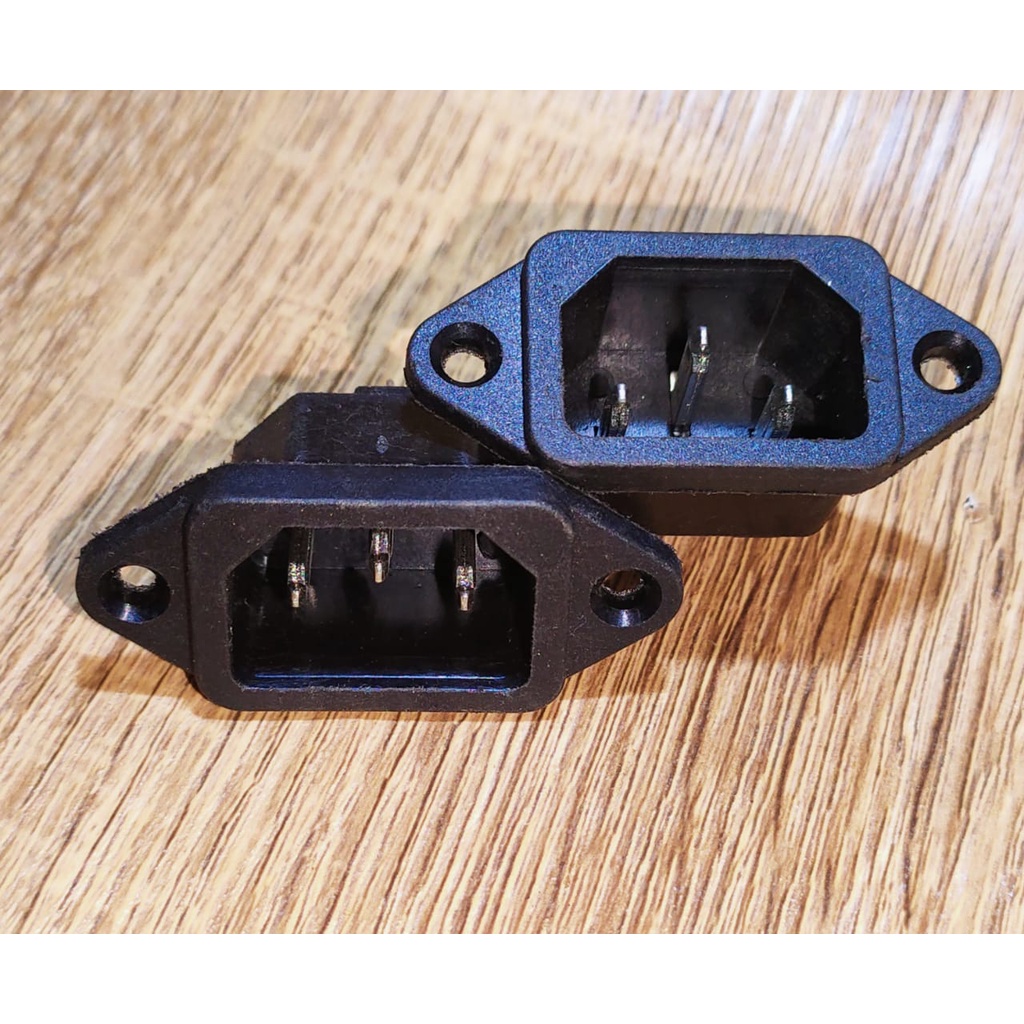 คอมพิวเตอร์ เต้ารับ AC, เพาเวอร์แอมป์ AC socket