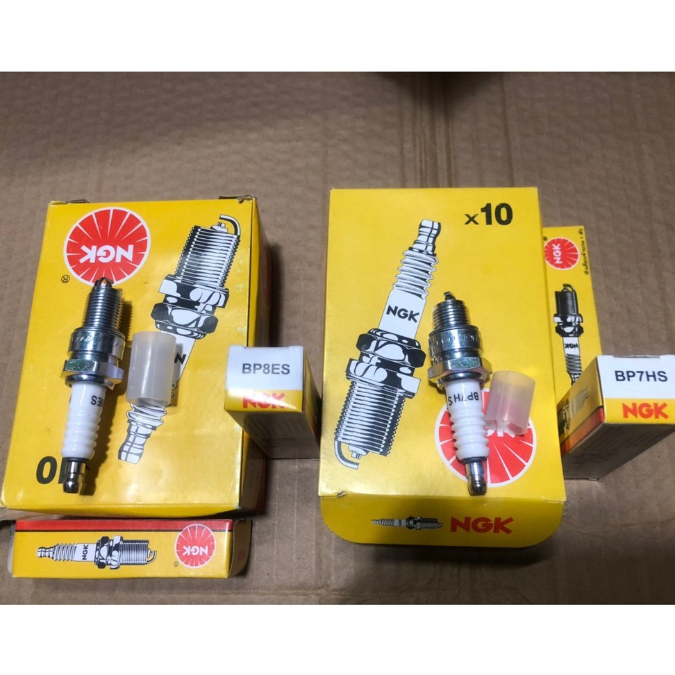 (1อัน)หัวเทียนมอเตอร์ไซค์ 2 จังหวะ NGK BP8ES (ยาว) BP7HS (สั้น) สำหรับเครื่องยนต