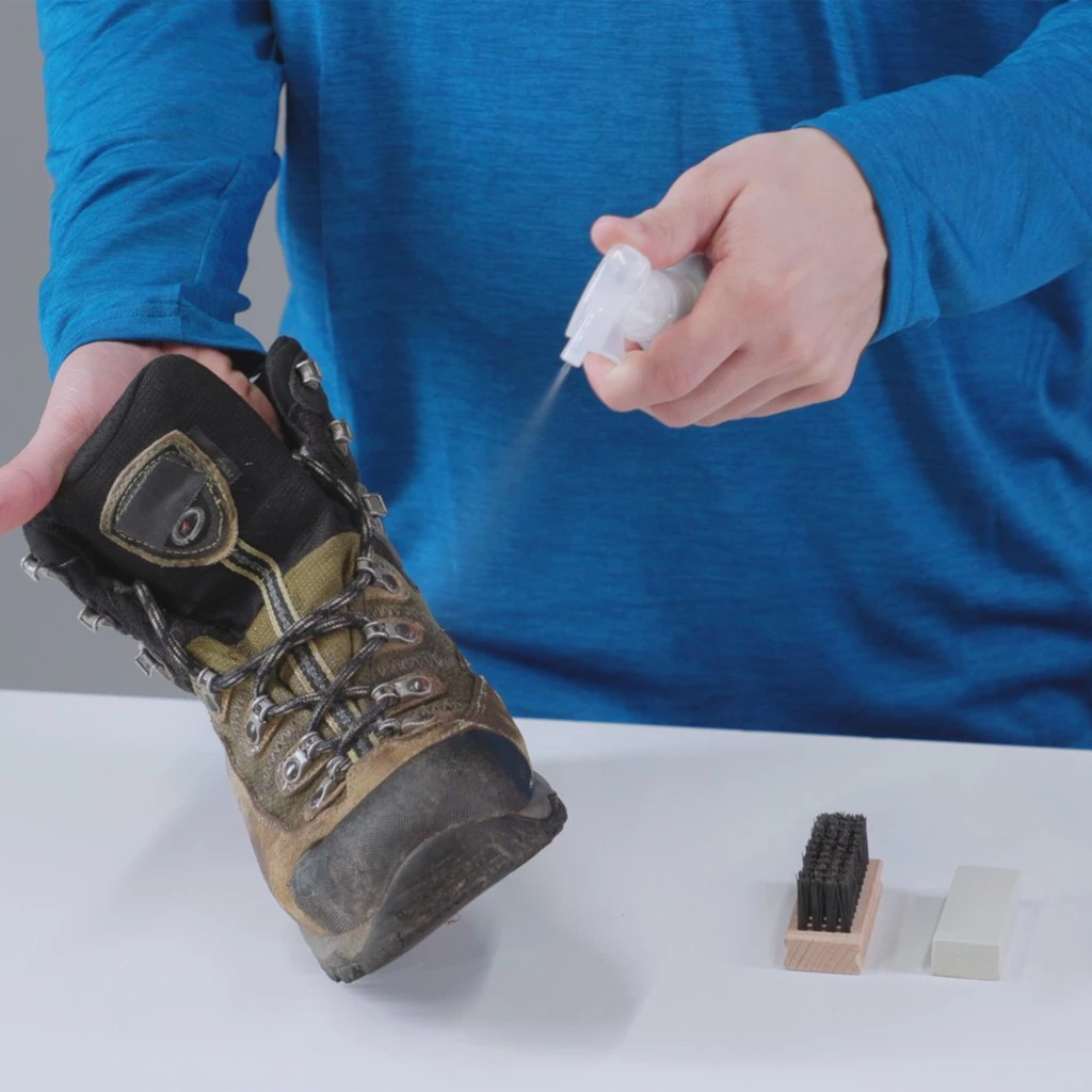 น้ำยาเคลือบกันน้ำรองเท้า Gear Aid ReviveX สำหรับวัสดุ Suede Nubuck Canvas Gore-TEX thumbnail 5