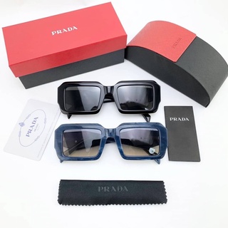 PRADA EYEWEAR SYMBOLE RECTANGLE FRAME SUNGLASSES แว่นตากันแดดแบรนด์ปราด้า เลนส์ทรงเหลี่ยม กันรังสี uv400