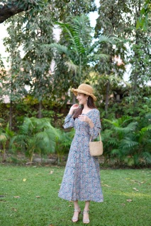 Demi Floral Dress เดรสพิมพ์ลาย เกาหลี น่ารักมากๆ เดรสกระดุมหน้า