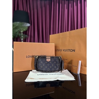 Lv MULTI POCHETTE ACCESSOIRES M44813