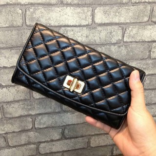 กระเป๋า CHARLE QUILTED TURN-LOCK WALLET!!