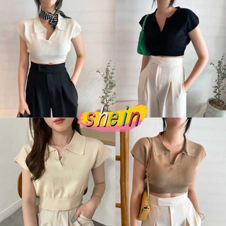 Shein 🔥พร้อมส่ง เสื้อครอปคอปกคอวีแขนสั้นใส่สวยใส่สบาย เสื้อครอปไหมพรม แขนกุดคอปก  K282