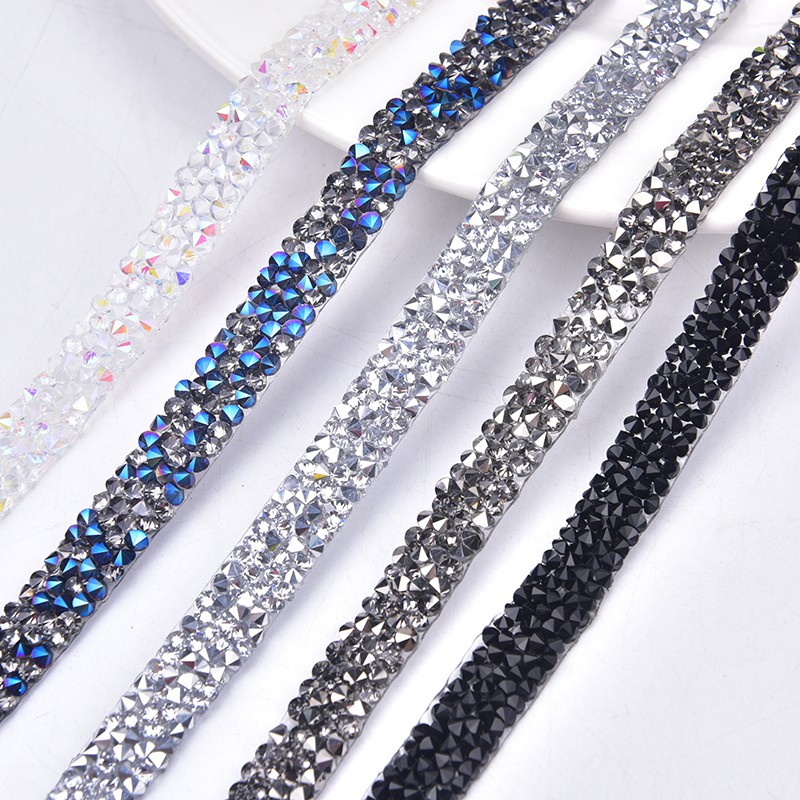 1yard แก้วคริสตัล Rhinestone Trim Hotfix Strass โซ่เหล็กบน Banding เจ้าสาว Applique สําหรับชุดแต่งงานผ้า DIY