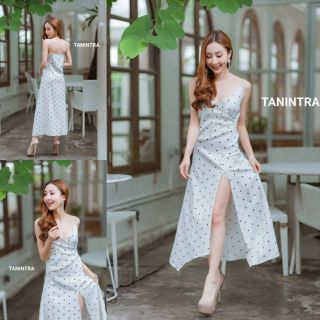 🏷ป้าย Tanintra 🥨🥨เดรสซาตินสายเดี่ยวลายจุด ผ่าด้านหน้าเพิ่มความเซ็กซี่ ใส่ออกเดทสวยๆจ้า🥨🥨