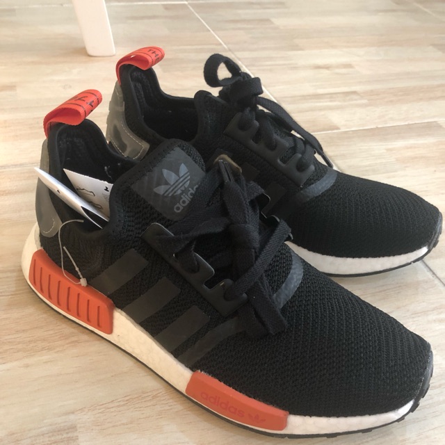 adidas nmd r1 core black raw amber
