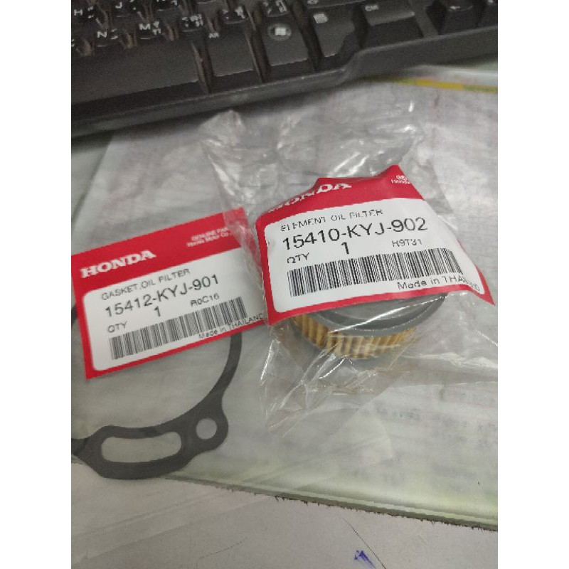 ชุดไส้กรองน้ำมันเครื่อง+ปะเก็น รถจักยานยนต์ Hondaของเเท้(15410-KYJ-902+15412-KYJ-901)