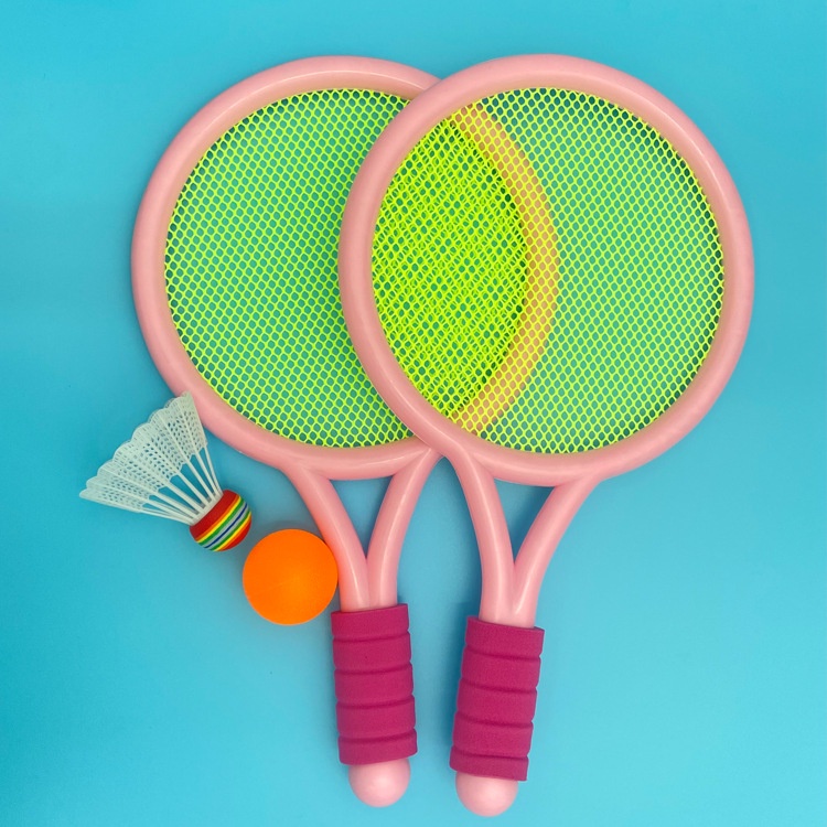 ของเล่น EVA ไม้เทนนิสของเล่นไม้เทนนิสของเล่นขนาดเล็กสำหรับเด็ก 1คู่  มีลูกบอนไห้ทั้งลูกเทนนิส  ลูกขนไก่ พร้อมส่งจากไทย - รูปที่ 2