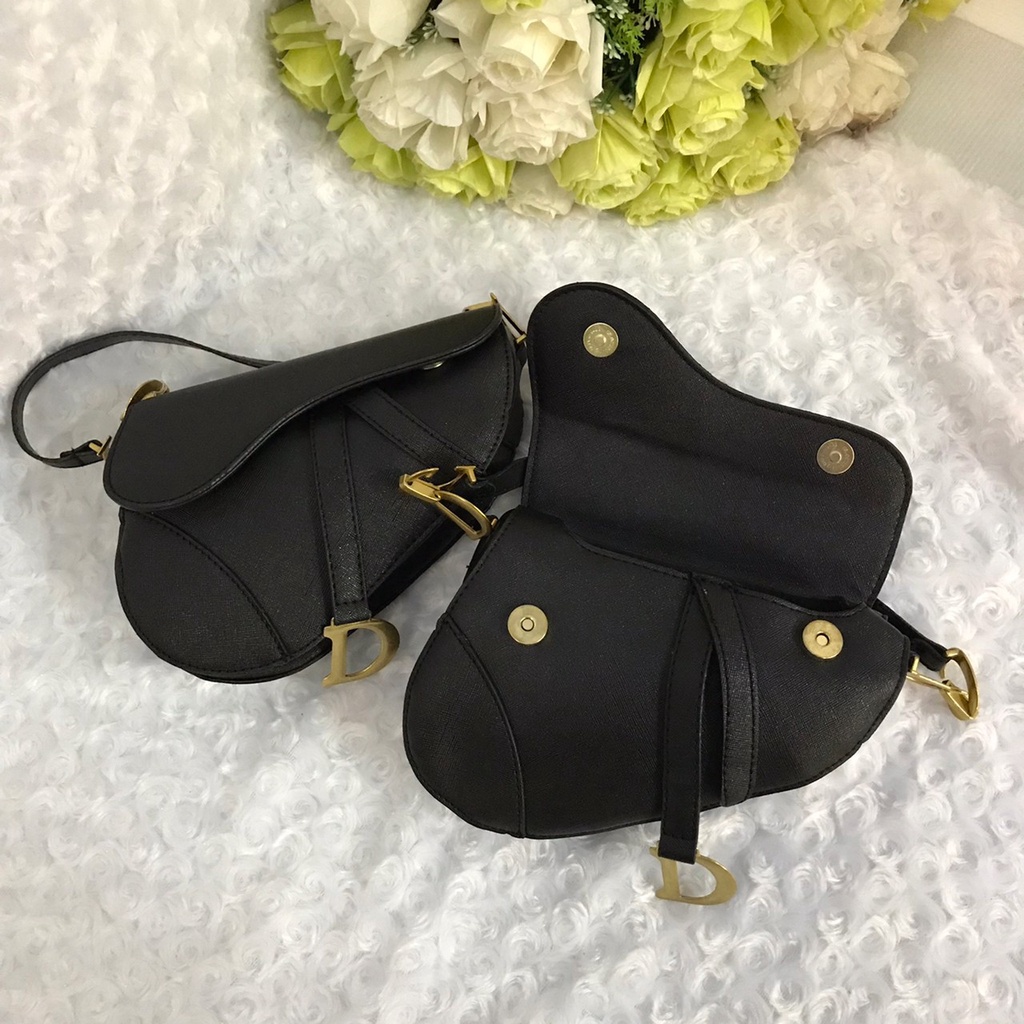 [พร้อมส่ง] Dior Mini Saddle Bag กระเป๋าสะพายข้างผู้หญิง กระเป๋าสะพายดิออร์ ทรงอานม้า ขนาด 7 นิ้ว