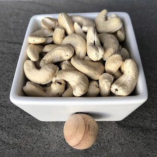 เม็ดมะม่วงหิมพานต์อบ 500กรัม 齋·حلال เกรด AA A B เม็ดเต็ม อบเกลือ ธรรมชาติ อบเนย เม็ดมะม่วงหิมพานต์ โรงงาน