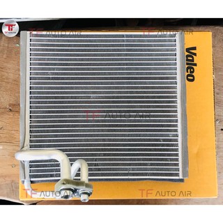 ตู้แอร์ คอยล์เย็น นิสสัน นาวาร่า EVAPORATOR Nissan NAVARA VALEO