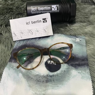 ic berlin 🤩🤩ทีงหยดน้ำ กรอบหน้าพลาสติก ขาไททาเนี่ยม ic -0017