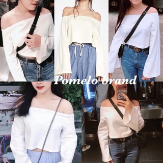 เสื้อครอปปาดไหล่pomelo