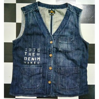 เสื้อกั๊กยีนส์ ไซส์XL ยี่ห้อMC JEANS ทรงSlim fit อก38 สภาพใหม่99.99% ของแท้100% แถมจัดส่งฟรีค่ะ