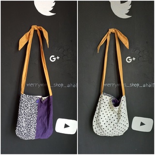 กระเป๋าผ้า crossbody ใช้ได้ 2 ด้าน ของใหม่ สายสะพายเป็นขนนิดหน่อย สินค้าจากญี่ปุ่น