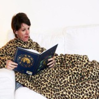 #241 ผ้าห่มมีแขนสวมตัวผ้าเนื้อนุ่มพิเศษ (ลายเสือ) SNUGGLE BLANKET(LEOPARD)