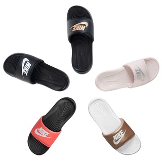 Nike  Collection ไนกี้ รองเท้าแตะ รองเท้าแฟชั่น  Sandal Victori One Slide (1100)