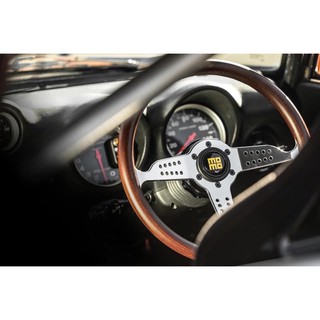 พวงมาลัย MOMO Grand Prix Steering Wheel Mahogany Wood Silver Spokes 350mm