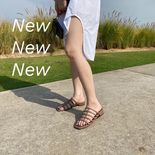 KARINE รองเท้าแตะรุ่น Rubik Sandals สีใหม่ Taupe (เท้ากว้างแนะนำบวก 1 ไซส์จากปกติ)