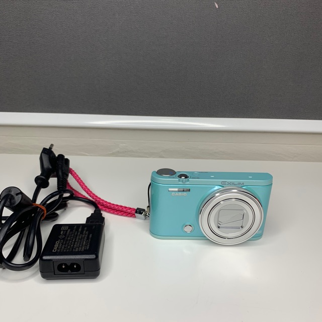 ขายกล้อง Casio EX-Zr5000 สภาพสวย wifi เซลฟี่