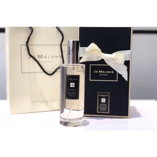 Jo Malone English Pear &amp; Freesia  Scent Surround™ Room Spray • ขนาด 175 ml • in box ราคาเต็ม 2900 บาท  • ขาย 1900 บาท มี