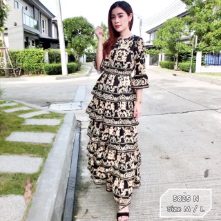 ✅มีเก็บปลายทาง✅ Maxidress แม็กซี่เดรสคอกลมแขนสามส่วนปลายแขนระบายเอวเข้ารูปกระโปรงระบาย5ชั้นพิมพ์ลายกราฟฟิก