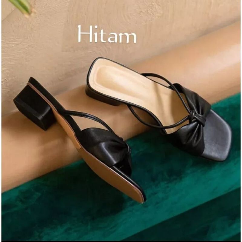 รองเท้าแตะ HEEL SLIP-ON สําหรับผู้หญิง 3 ซม. SHY 0024