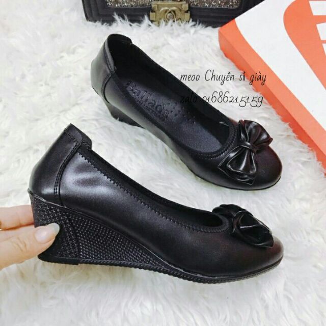 รองเท้าส้นแบนลิ่ม H68