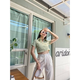 newlooks AKT16 Kayla Top เสื้อครอปคอปกแขนสั้นรุ่นใหม่ของทางร้าน ดีเทลแต่งกระเป๋าสองข้าง