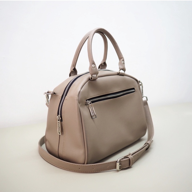 AWARINN กระเป๋าสะพายข้าง City bag Ep.2 / Size M น้ำหนักเบา ใส่แท๊ปแลต9.7
