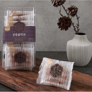 พร้อมส่ง 삼립 궁중꿀약과 ขนมหยักกวา Samlip Royal Honey Cookie Yakgwa 300g/Box