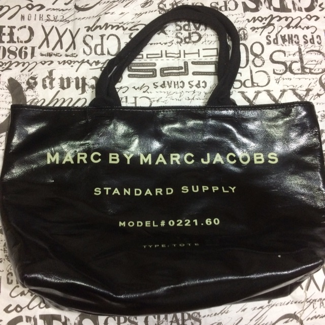 กระเป๋าเดินทาง mars jacob