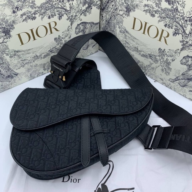 dior saddle men bag