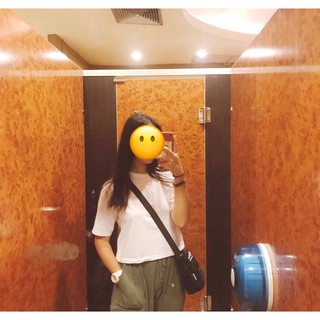 เสื้อครอปสีพื้นคอกลม ใส่ง่ายๆ แมทช์ง่าย
