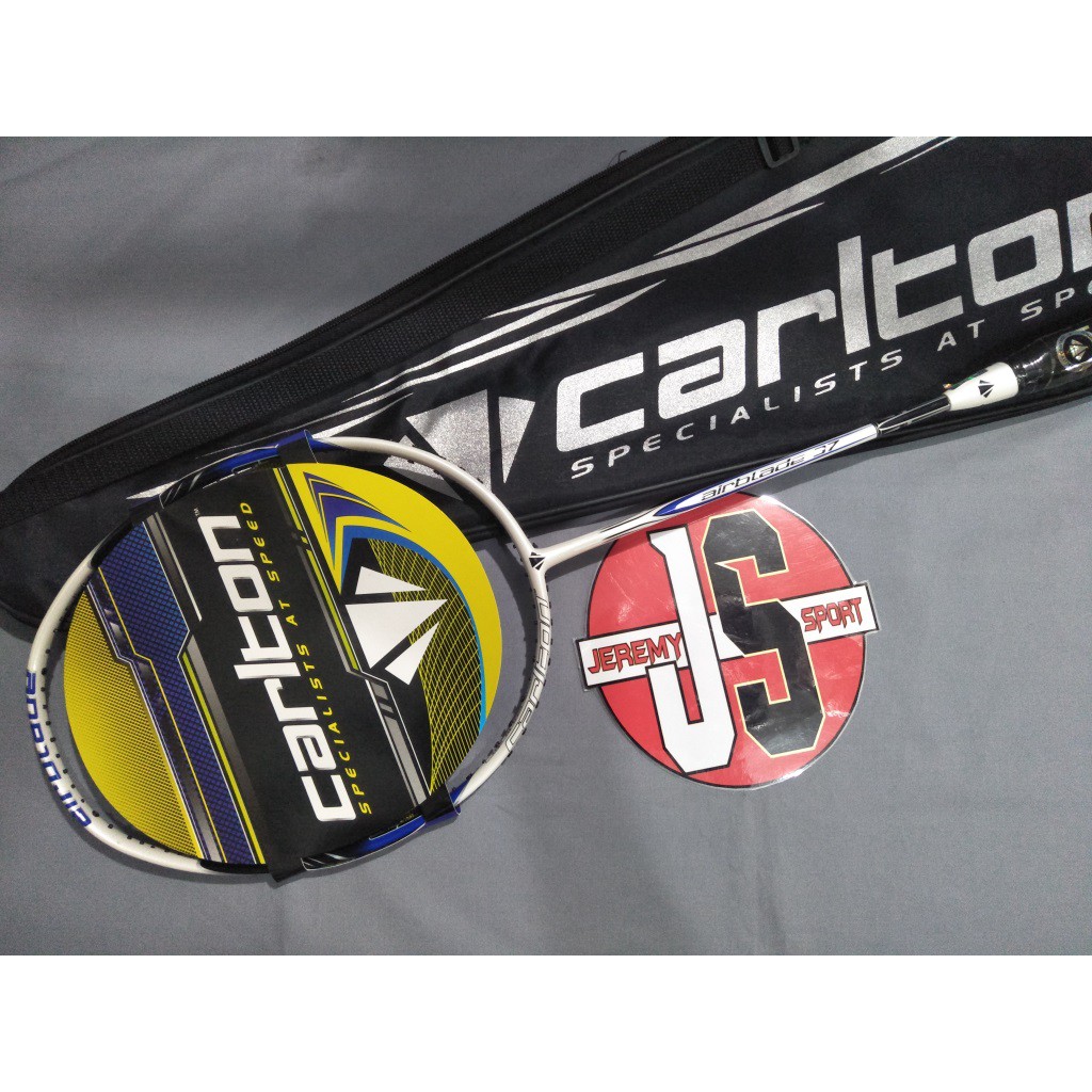 ไม้แบดมินตัน Carlton Carbotec T 303 ดั้งเดิม