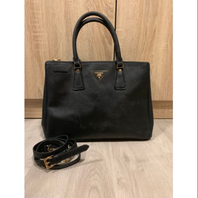 used prada saffiano 25