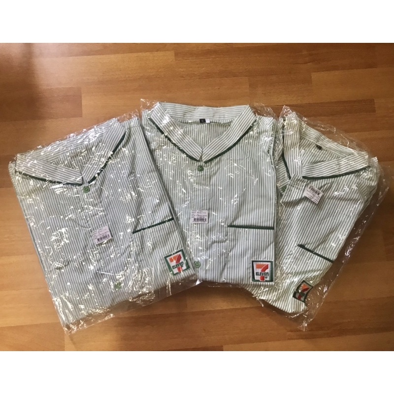 ชุดพนักงาน7-11 ชุดคอสเพลย์7-11 เสื้อเซเว่น เสื้อคอสเพลย์พนักงานเซเว่น คอสเพลย์พนักงาน7-11
