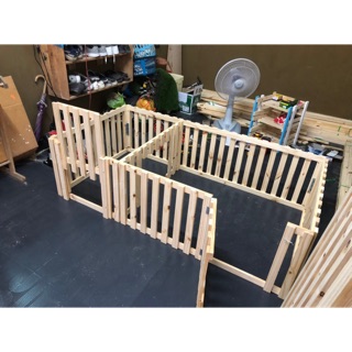 คอกไม้ขนาด 90x180x50 กั้นกลาง ประตู 2 บาน