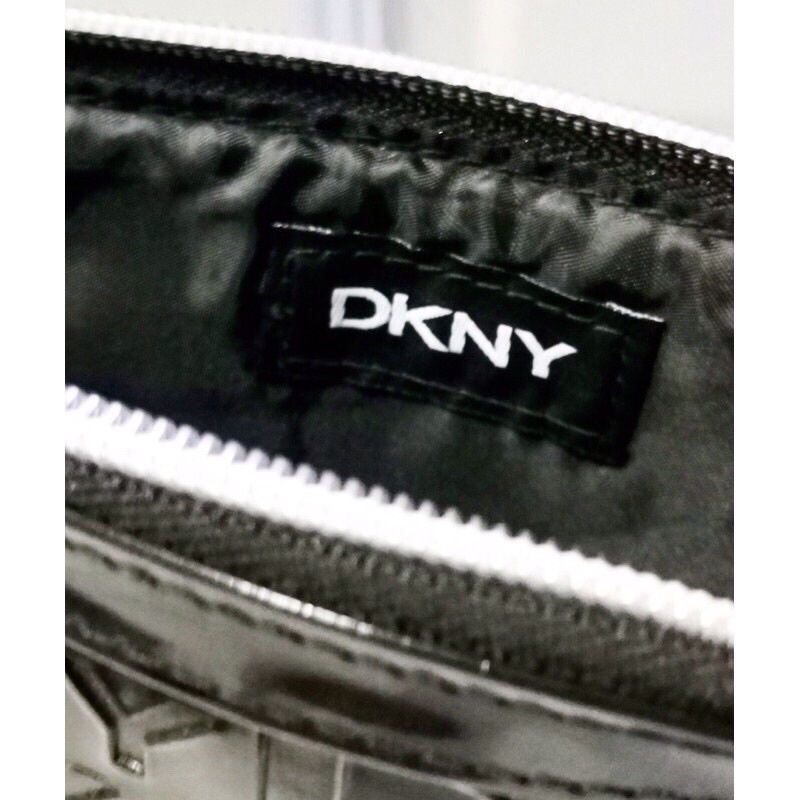 กระเป๋าคลัช DKNY Black Bag สีดำ กระเป๋าผู้หญิง แฟชั่น คลัทช์