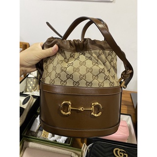 Gucci ขนมจีบ ฮอตบิท น้ำตาล 9” ช็อป