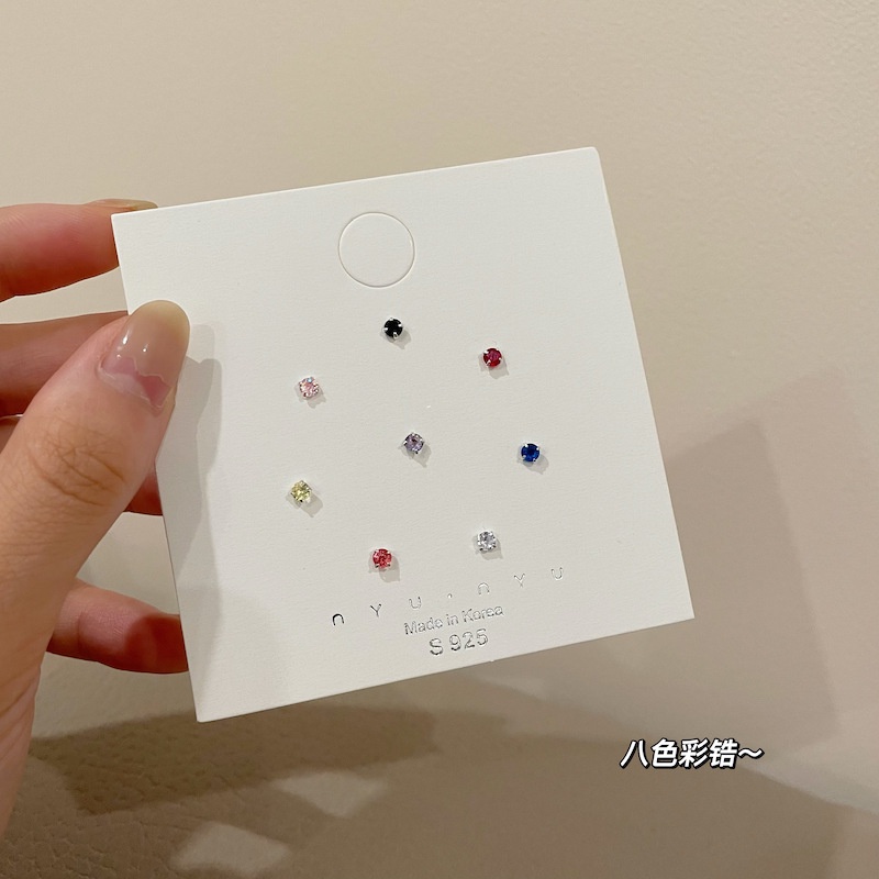 ต่างหูสตั๊ด เพทาย ขนาดเล็ก หลากสี 3 มม. 8 ชิ้น ต่อชุด