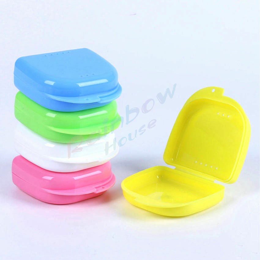 Rainbow กล่องใส่รีเทนเนอร์พกพา กล่องใส่รีเทนเนอร์สีสดใส มีรูระบายอากาศ  พลาสติกแบบหนา Silicone Braces Box