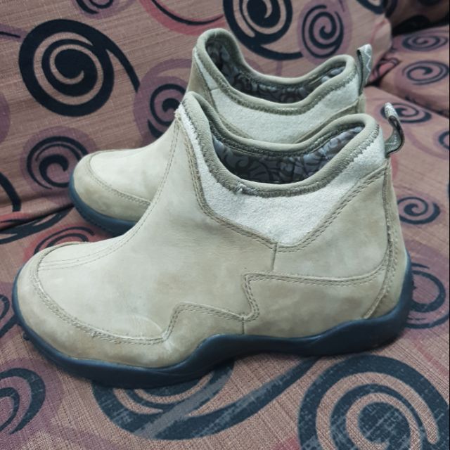 wolverine boots ราคา 1