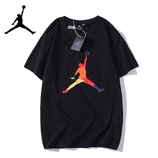 พรีเมียม 【Vanss】Original JORDAN_T- เสื้อ 2020 ฤดูใบไม้ผลิใหม่สีห้อยโหนพิมพ์ผ้าฝ้ายผู้ชายและผู้หญิงแขนสั้นเสื้อยืดคู่รักส