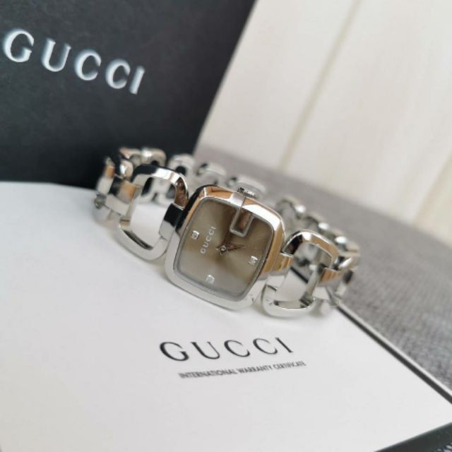 นาฬิกาข้อมือ Gucci G-timeless watch