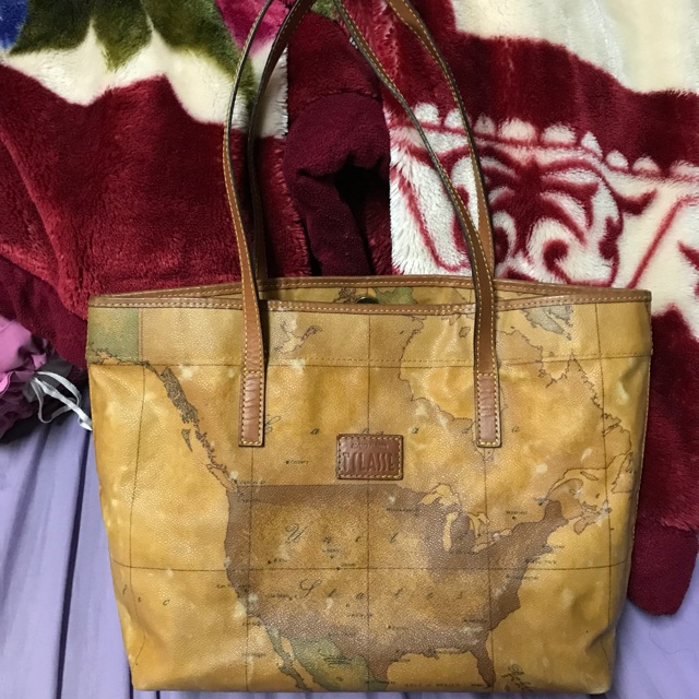 Martini nvf pm handbag ตำหนิพองๆตามภาพค่ะ