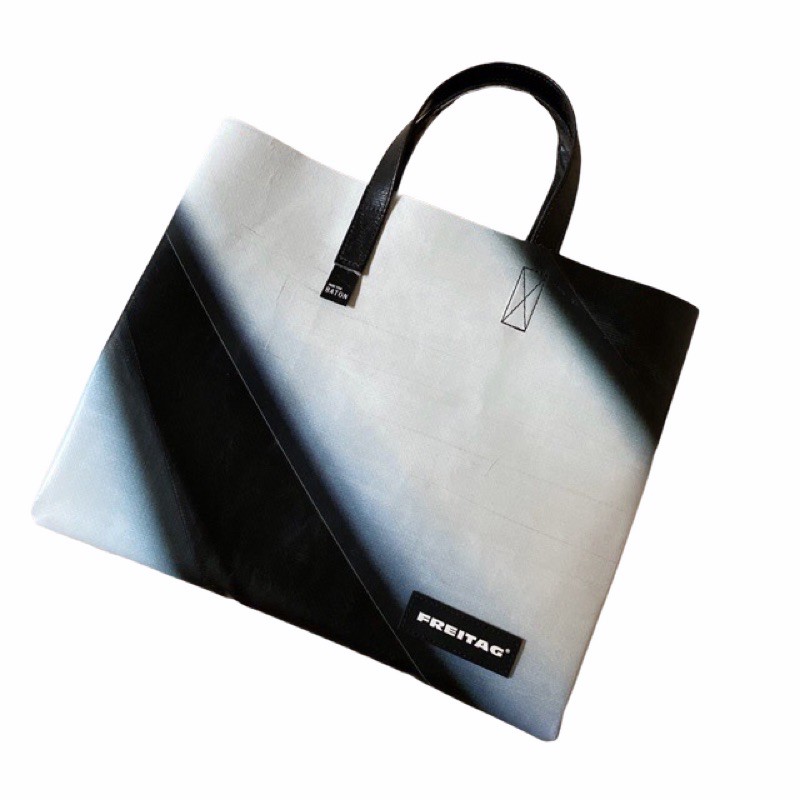 FREITAG F704 CAKE BAG フライターグ チョコレート色 新品！ - トート ...