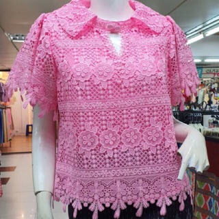 เสื้อลูกไม้คอตตอน ปกบัว ลูกไม้เนื้อดี ตัดเย็บประณีต  ทรงสวย ใส่สบายมากๆค่ะ