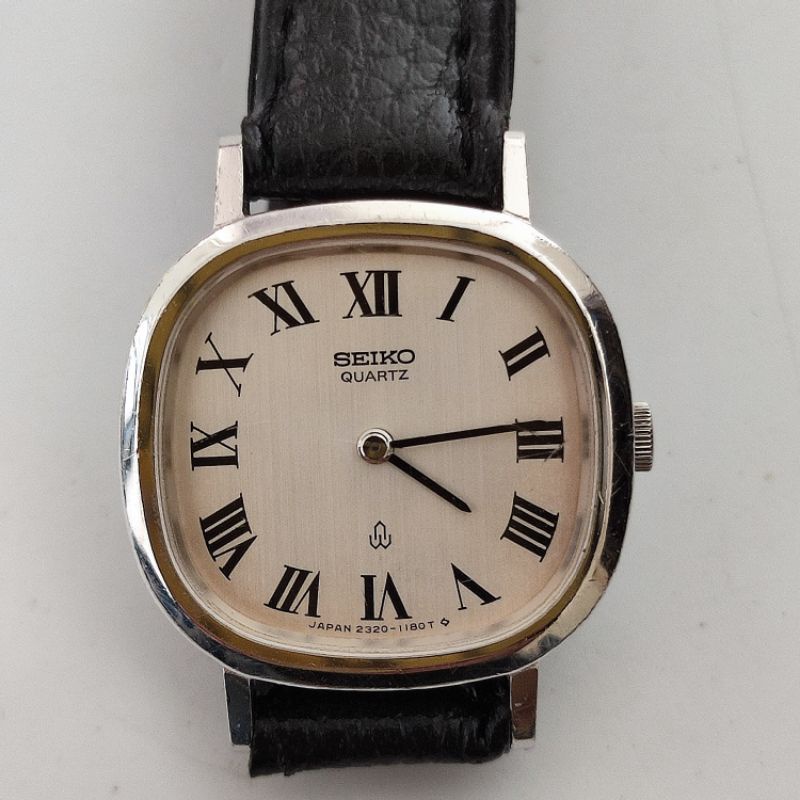 นาฬิกา Vintage seiko ของแท้ หลักโรมัน ระบบ quartz มือสอง สภาพสวย